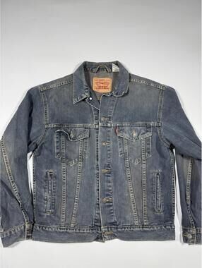 Levi’s 70507 Denim Trucker Jacket Mens M Blue Y2K Faded Classic
